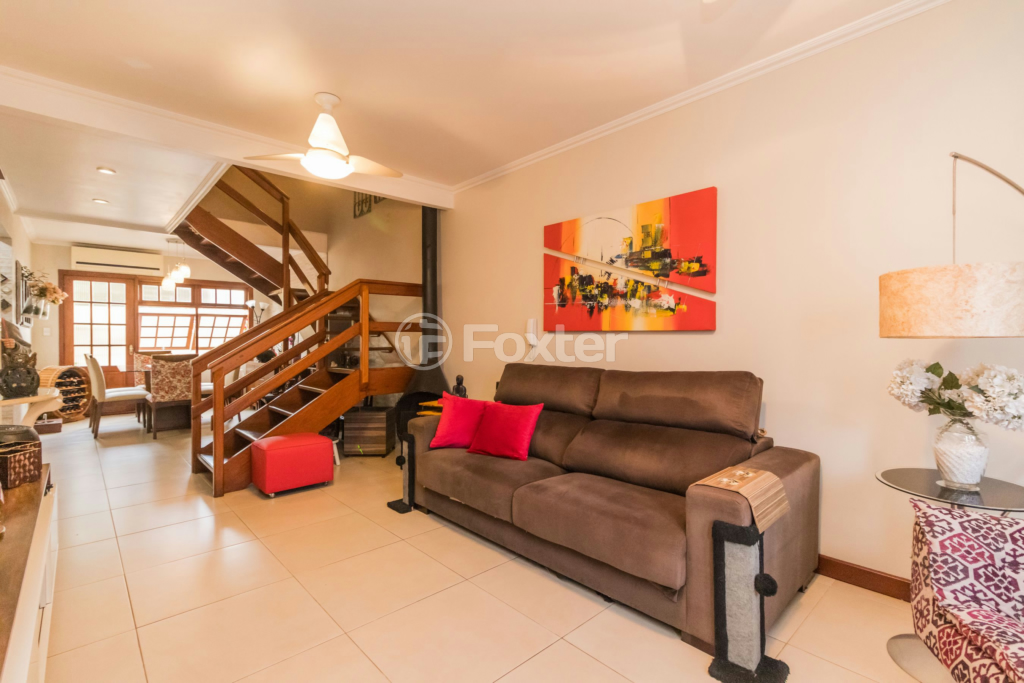 Casa de Condomínio à venda com 3 quartos, 229m² - Foto 4