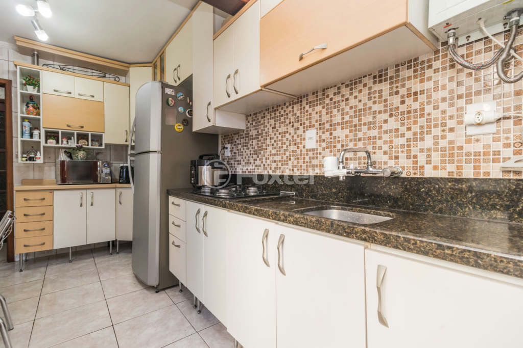 Casa de Condomínio à venda com 3 quartos, 229m² - Foto 30