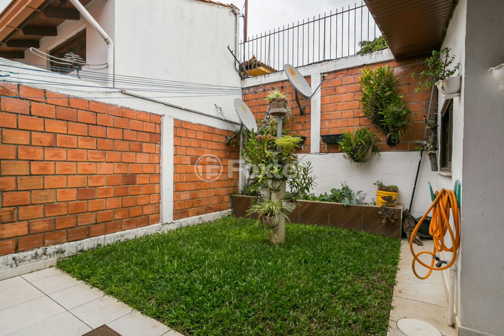 Casa de Condomínio à venda com 3 quartos, 169m² - Foto 3