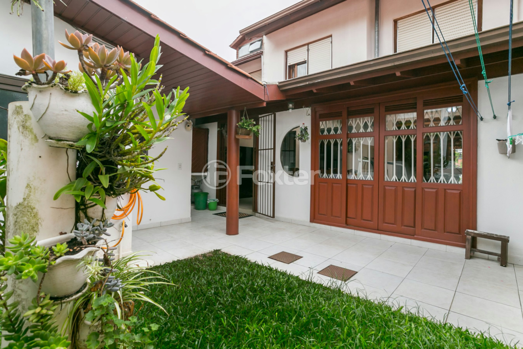 Casa de Condomínio à venda com 3 quartos, 169m² - Foto 1