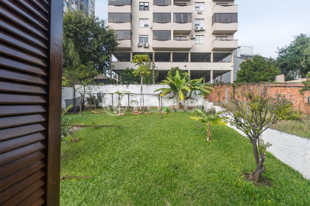 Casa à venda com 3 quartos, 290m² - Foto 9