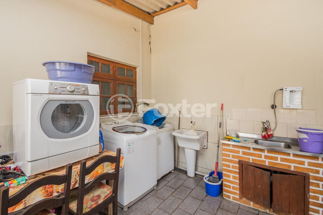Casa à venda com 4 quartos, 300m² - Foto 42