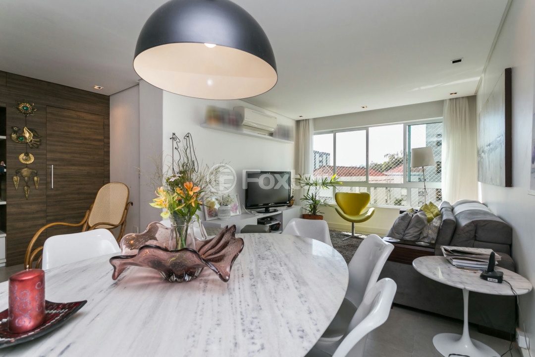 Apartamento à venda com 3 quartos, 94m² - Foto 2