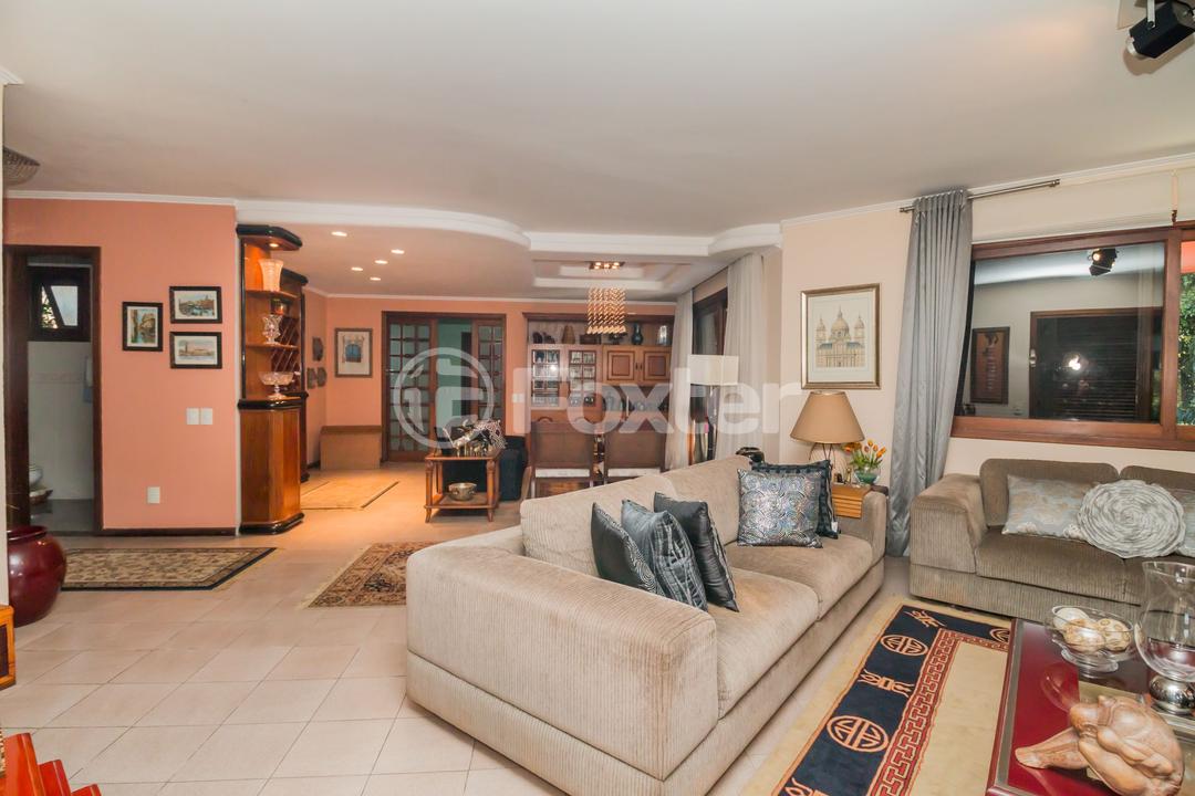 Casa de Condomínio à venda com 4 quartos, 486m² - Foto 2