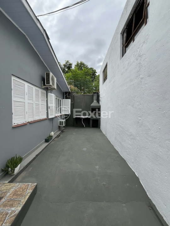 Casa à venda com 3 quartos, 130m² - Foto 3