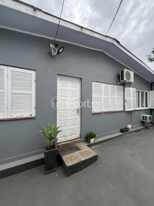 Casa à venda com 3 quartos, 130m² - Foto 2