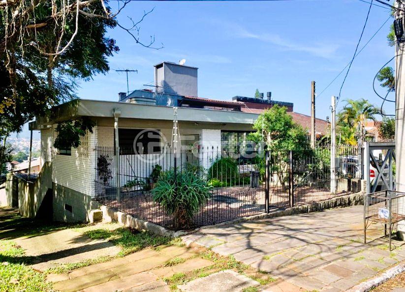 Casa à venda com 3 quartos, 200m² - Foto 2