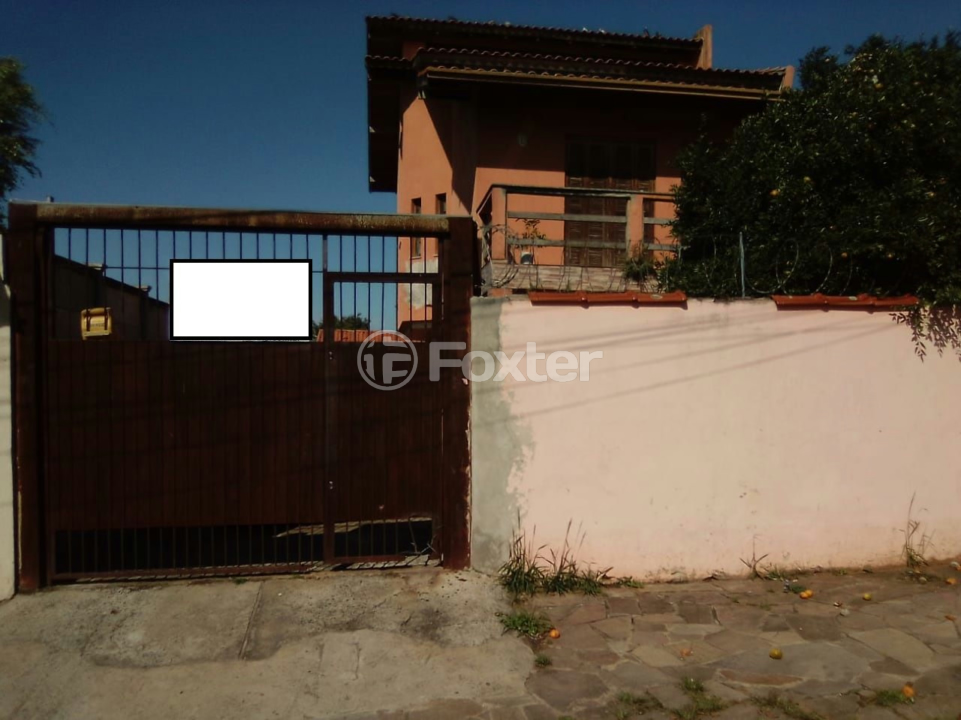 Casa à venda com 3 quartos, 210m² - Foto 1
