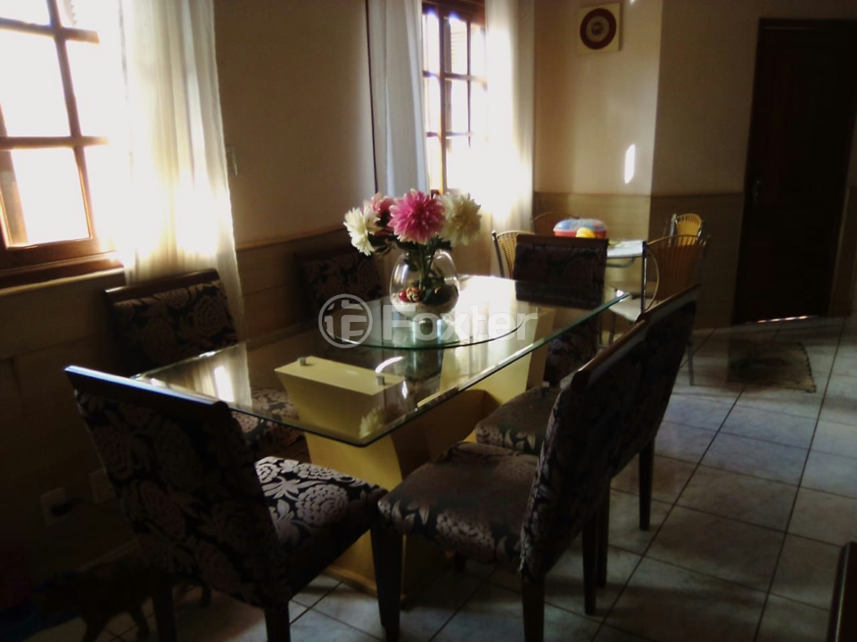 Casa à venda com 3 quartos, 210m² - Foto 14