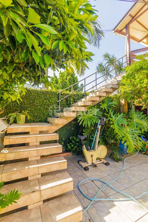 Casa à venda com 4 quartos, 220m² - Foto 38