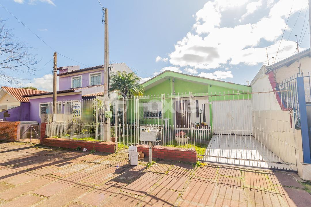 Casa à venda com 3 quartos, 70m² - Foto 1