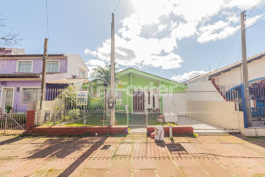 Casa à venda com 3 quartos, 70m² - Foto 2