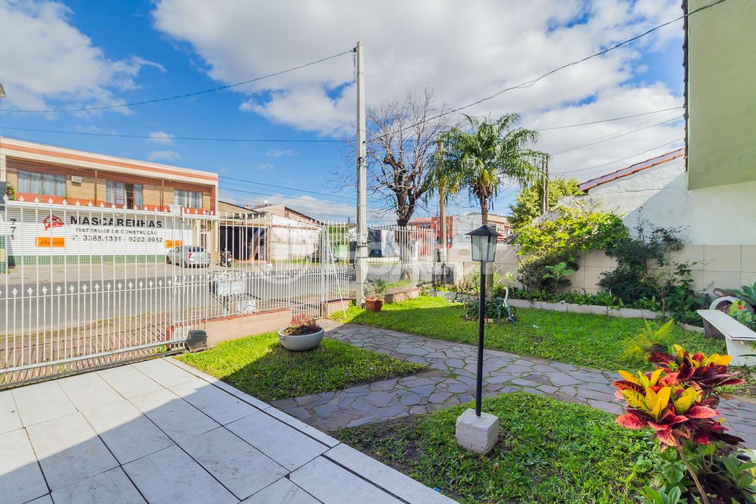 Casa à venda com 3 quartos, 70m² - Foto 4