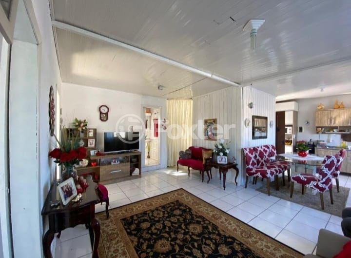 Casa à venda com 5 quartos, 200m² - Foto 4