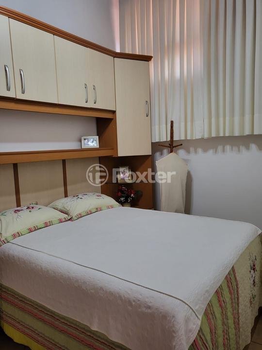 Casa à venda com 5 quartos, 320m² - Foto 18