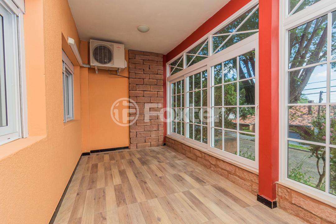 Casa de Condomínio à venda com 4 quartos, 300m² - Foto 2