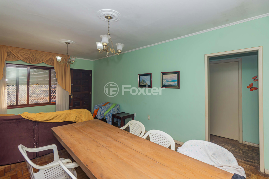 Casa à venda com 3 quartos, 233m² - Foto 3