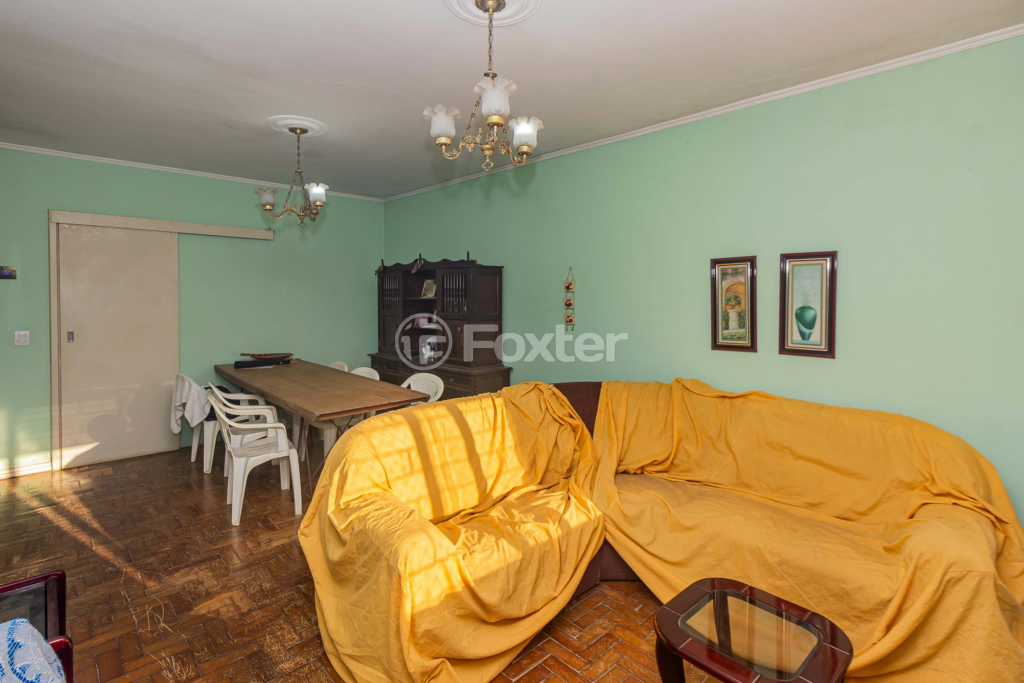 Casa à venda com 3 quartos, 233m² - Foto 4