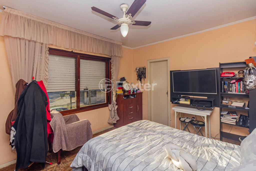Casa à venda com 3 quartos, 233m² - Foto 8