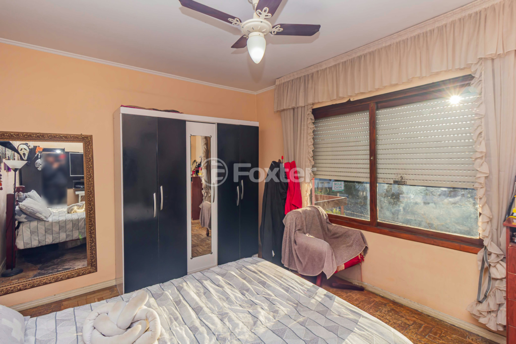 Casa à venda com 3 quartos, 233m² - Foto 9