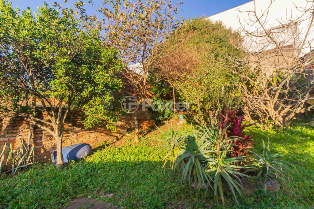 Casa à venda com 3 quartos, 233m² - Foto 34