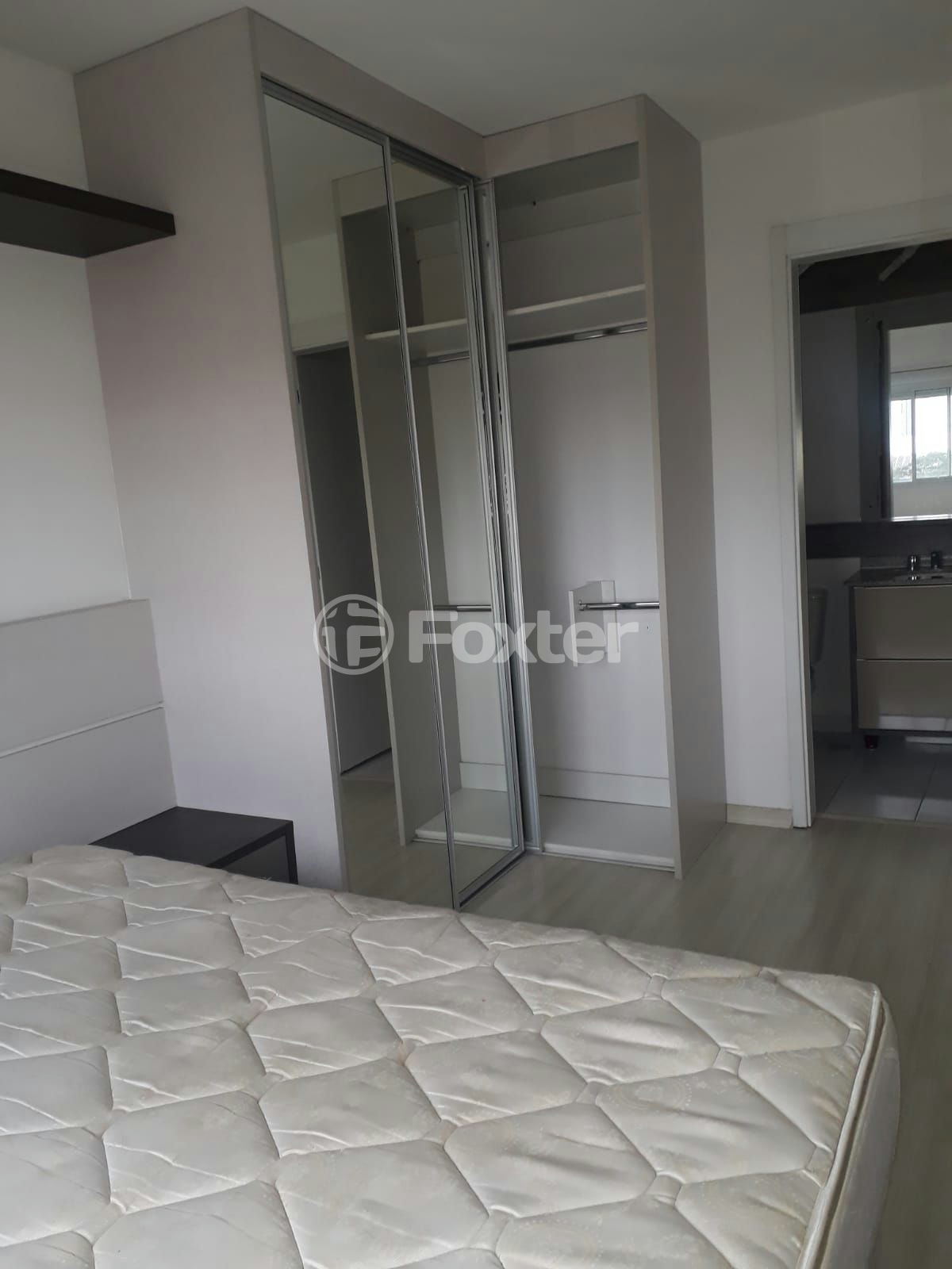 Apartamento à venda com 2 quartos, 64m² - Foto 17
