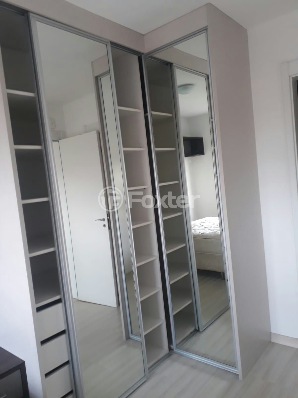 Apartamento à venda com 2 quartos, 64m² - Foto 16