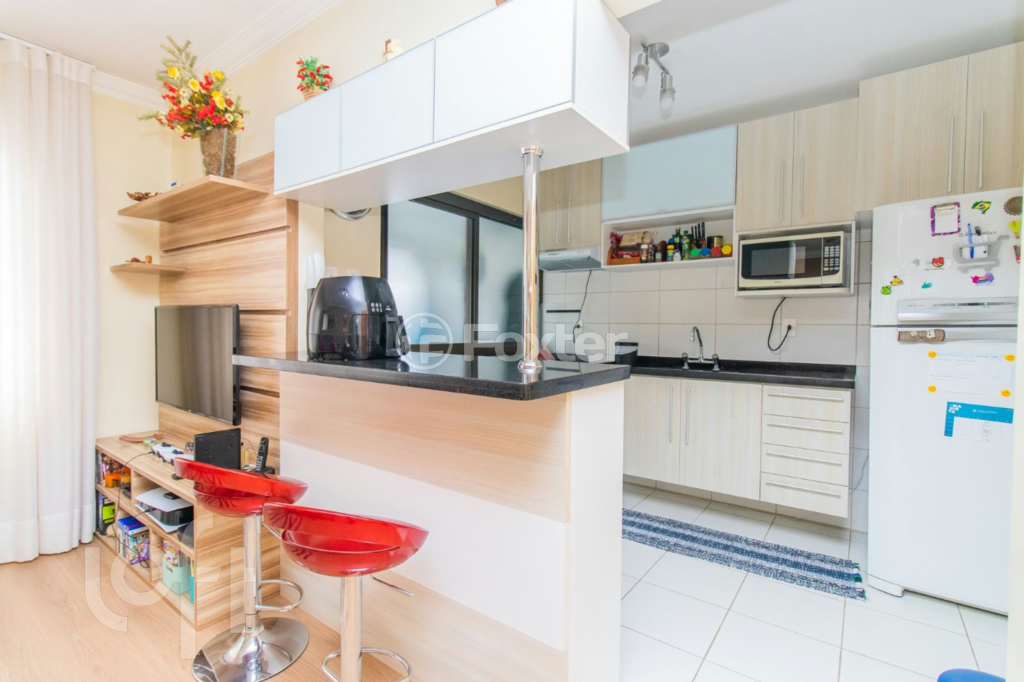 Apartamento à venda com 2 quartos, 72m² - Foto 2