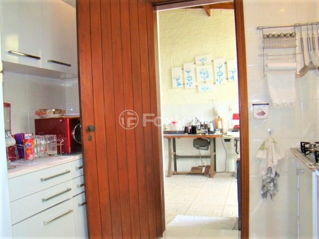 Casa à venda com 3 quartos, 180m² - Foto 14