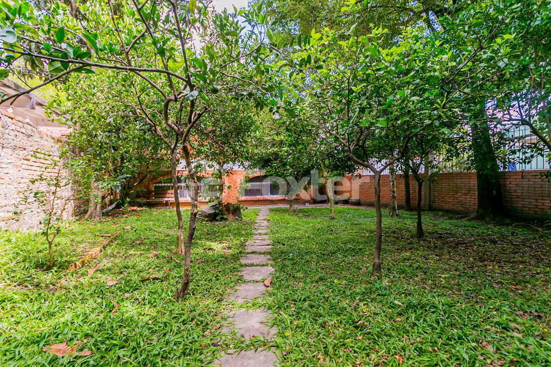 Casa à venda com 4 quartos, 348m² - Foto 32