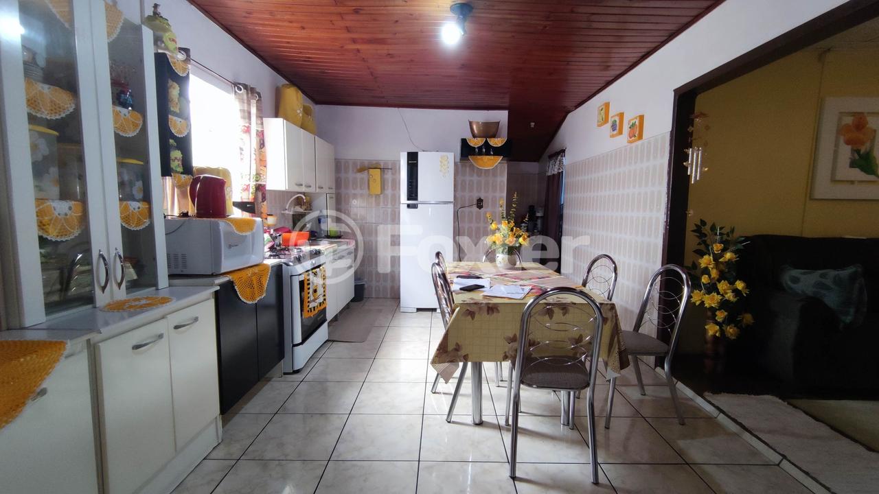 Casa à venda com 2 quartos, 120m² - Foto 2