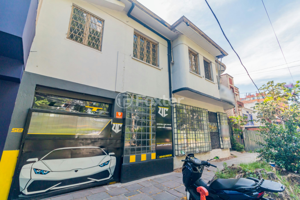 Casa à venda com 2 quartos, 166m² - Foto 1