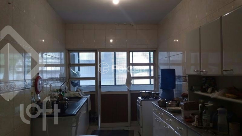 Apartamento à venda com 3 quartos, 234m² - Foto 9