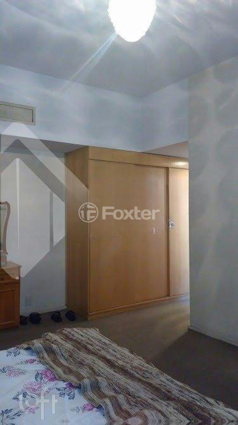 Apartamento à venda com 3 quartos, 234m² - Foto 11