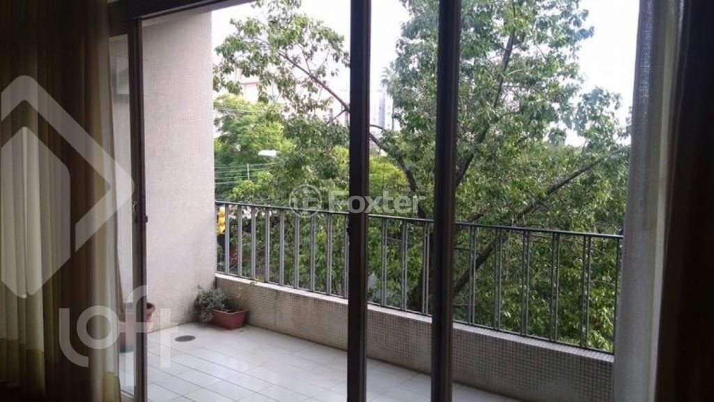 Apartamento à venda com 3 quartos, 234m² - Foto 2