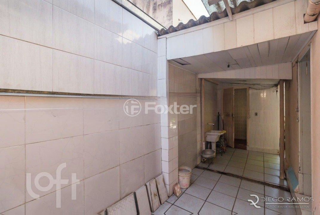 Casa à venda com 4 quartos, 223m² - Foto 16