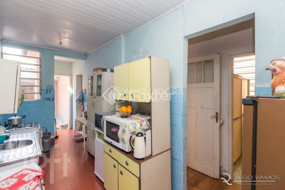 Casa à venda com 4 quartos, 223m² - Foto 9