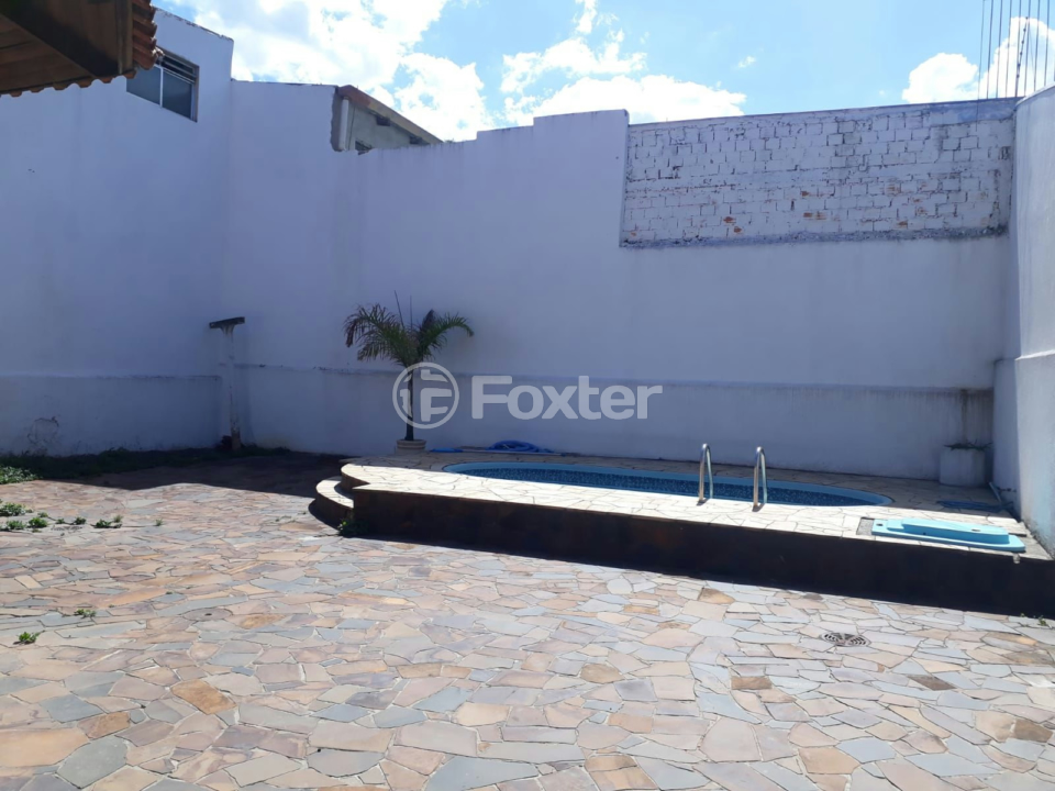 Casa à venda com 3 quartos, 217m² - Foto 27