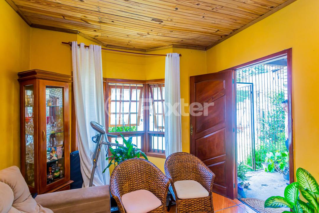 Casa à venda com 3 quartos, 65m² - Foto 4