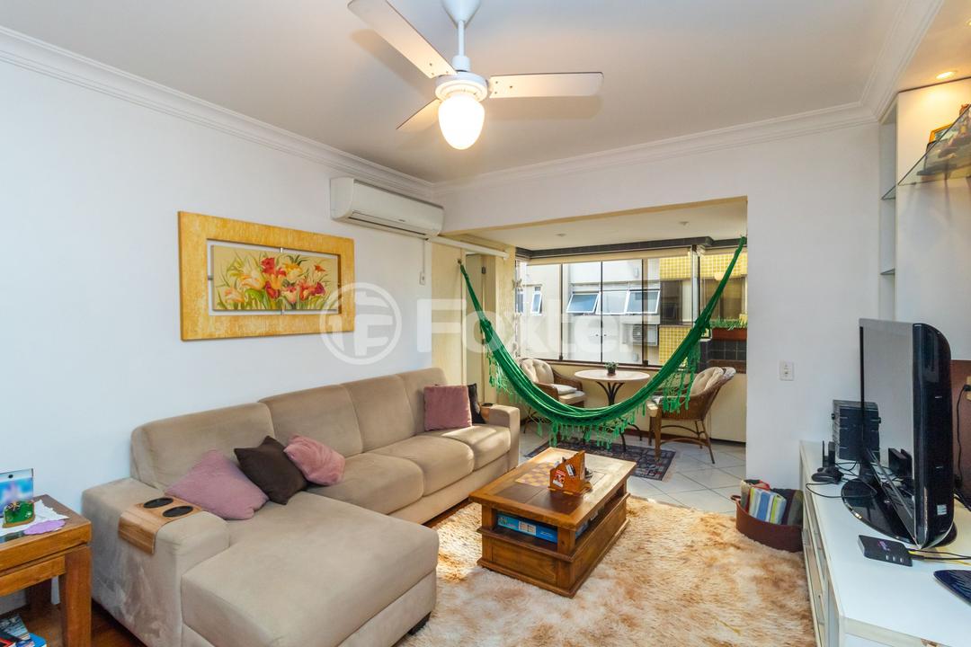 Apartamento à venda com 3 quartos, 110m² - Foto 1