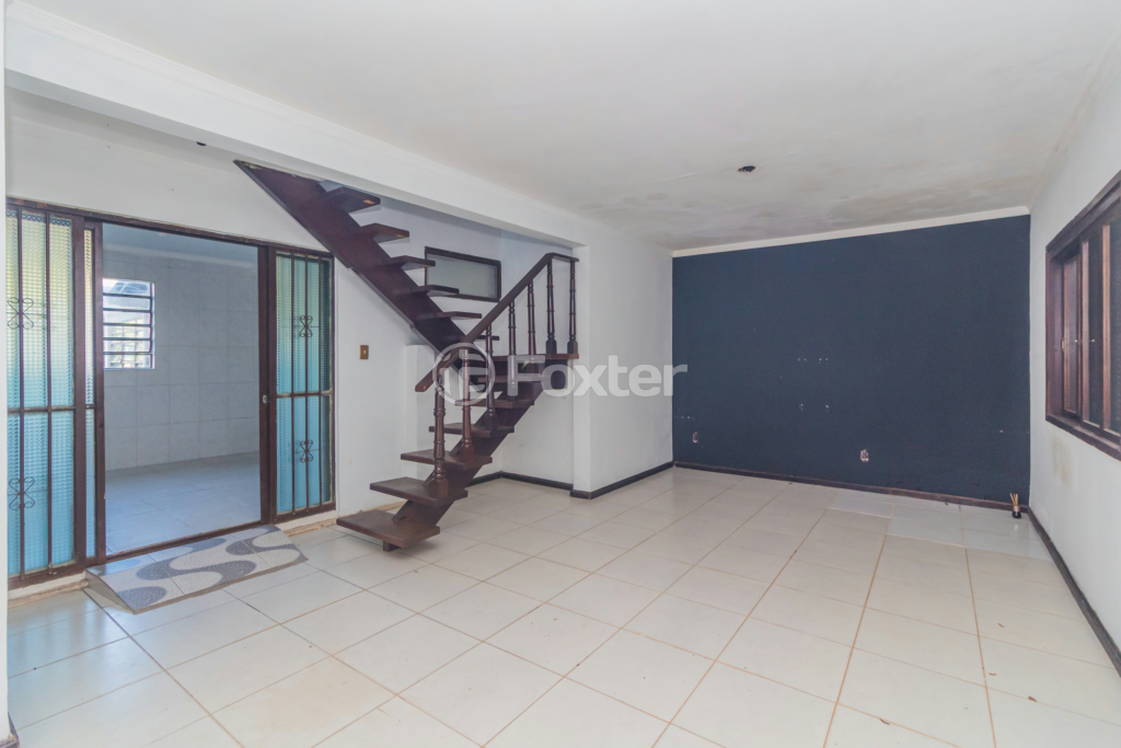 Casa à venda com 6 quartos, 620m² - Foto 2