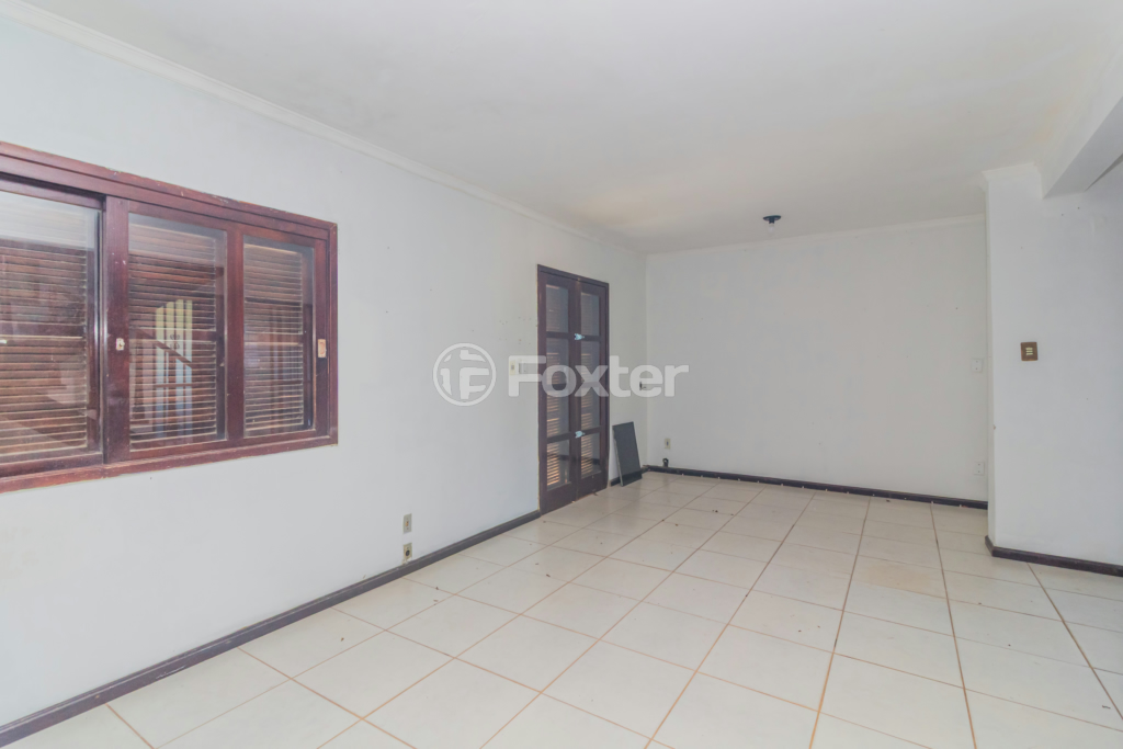 Casa à venda com 6 quartos, 620m² - Foto 4