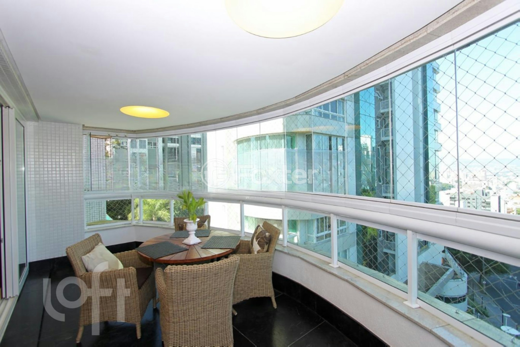 Apartamento à venda com 3 quartos, 201m² - Foto 8