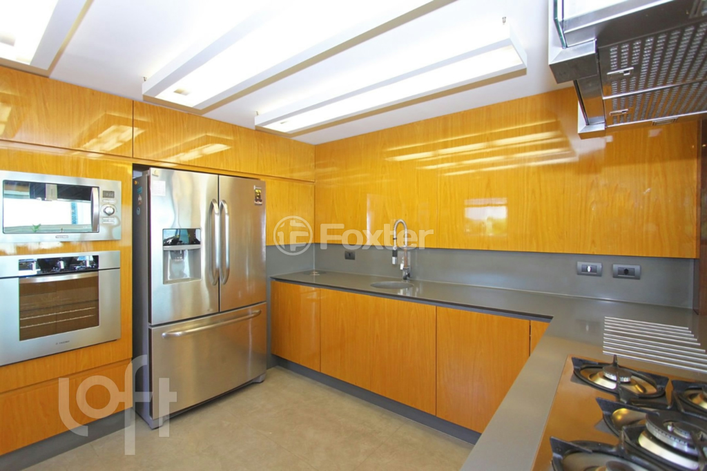 Apartamento à venda com 3 quartos, 201m² - Foto 9