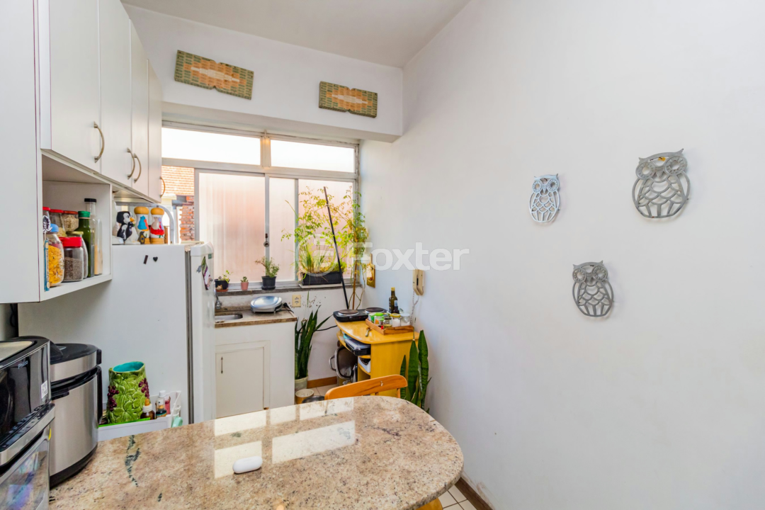 Apartamento à venda com 1 quarto, 33m² - Foto 2