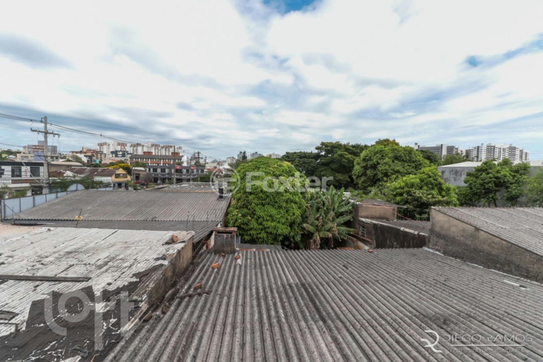 Casa à venda com 3 quartos, 236m² - Foto 26