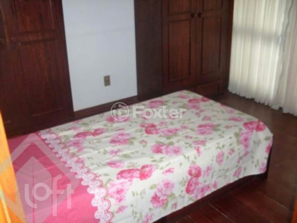 Casa à venda com 3 quartos, 298m² - Foto 7