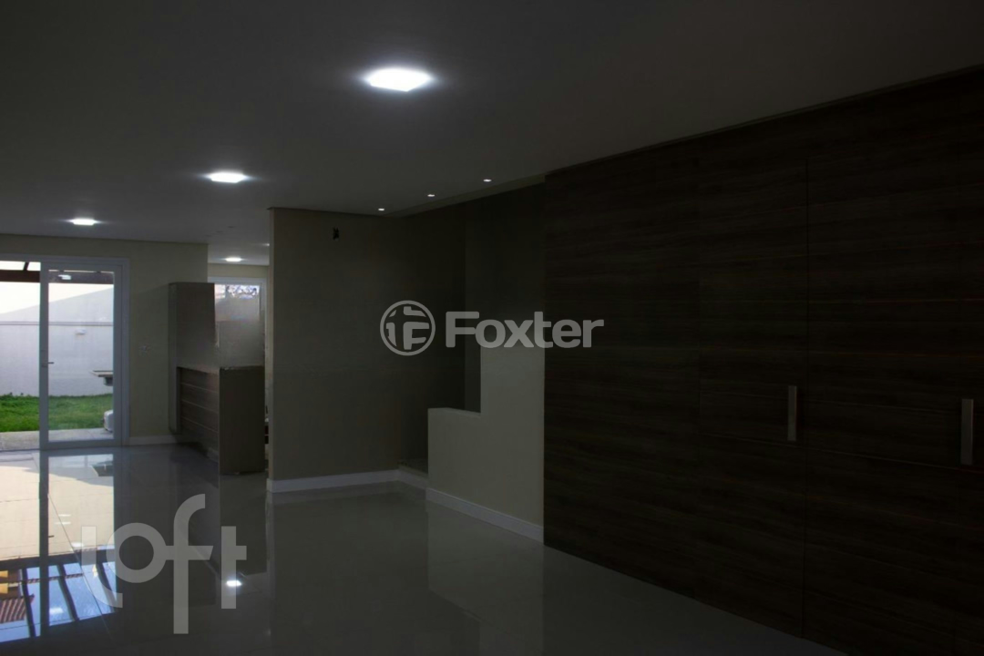 Casa à venda com 3 quartos, 170m² - Foto 4