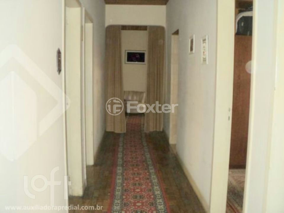Casa à venda com 4 quartos, 228m² - Foto 14