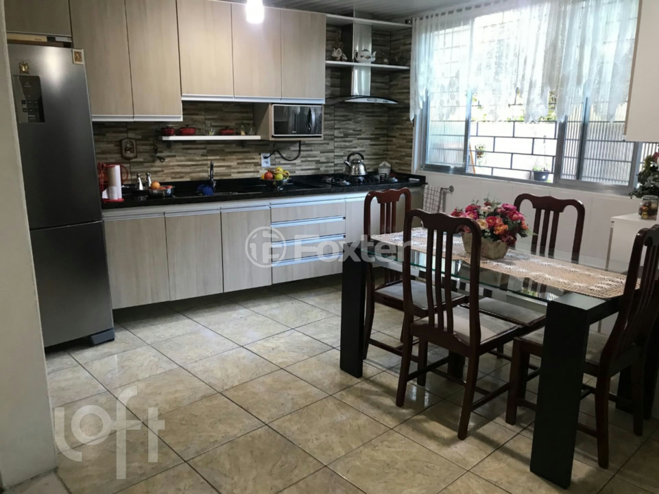 Casa à venda com 5 quartos, 260m² - Foto 3